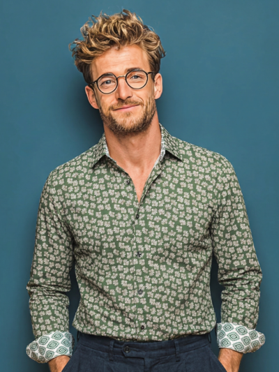 Chemise CANDIDE à motif floral sur fond kaki