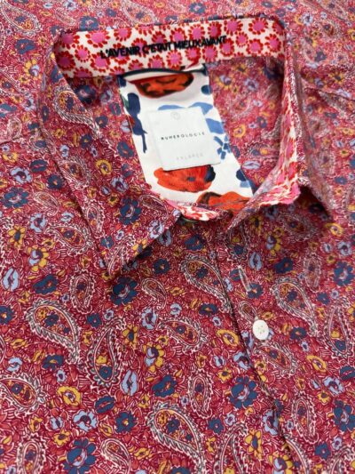 Chemise DERRICK à motif floral multicolore sur fond rouge
