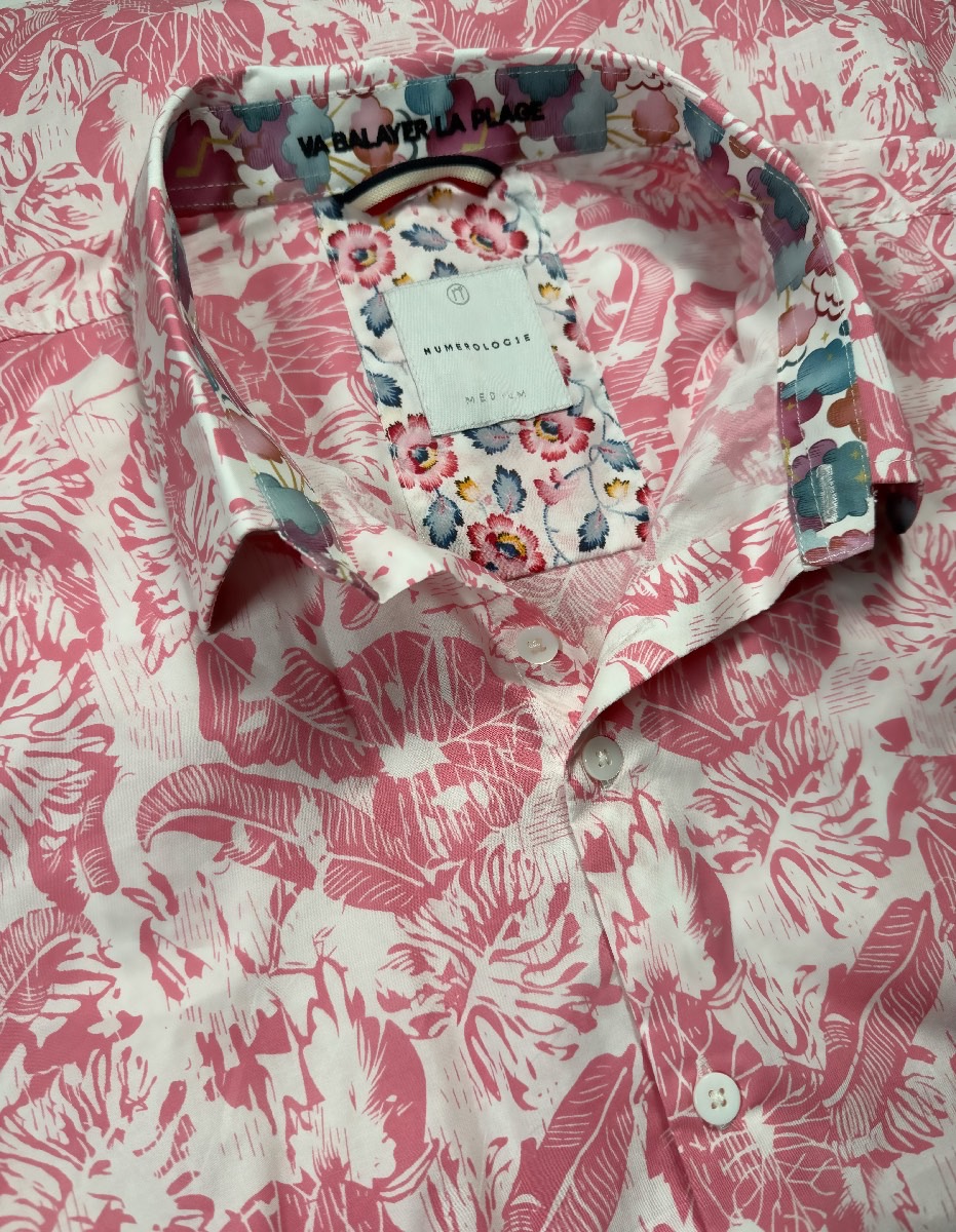Chemise DOMENICO à motif floral rose sur fond blanc 1 Chemise DOMENICO à motif floral rose sur fond blanc
