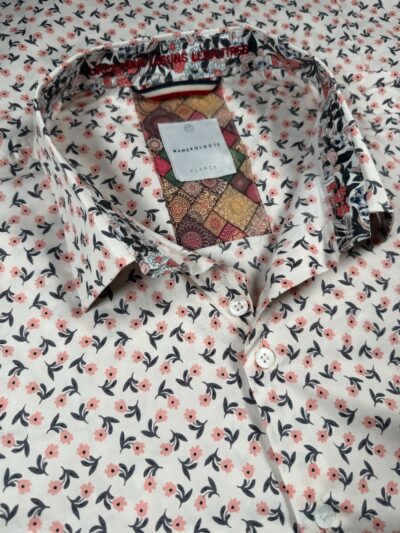 Chemise KEN à motif floral rose sur fond écru