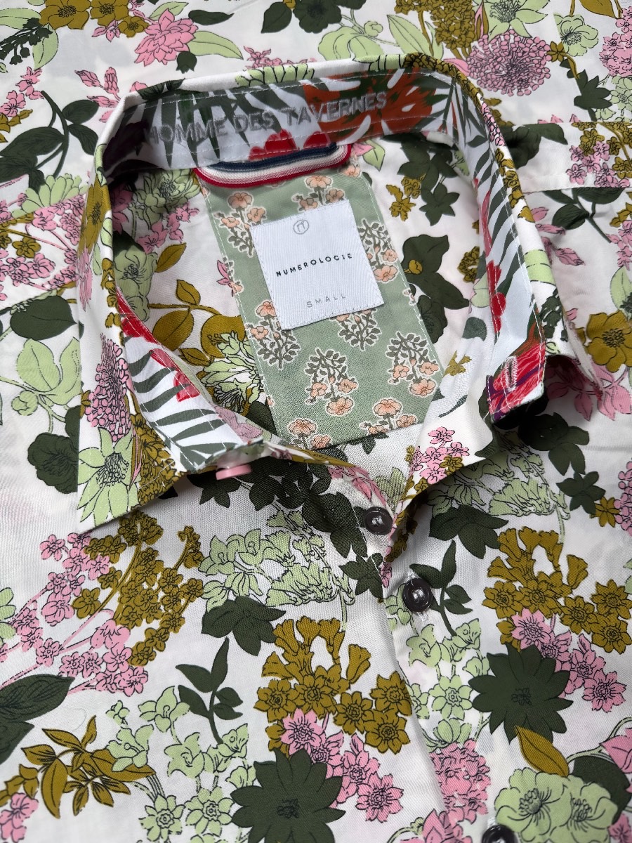 Chemise RAMI à motif floral multicolor sur fond écru 1 Chemise RAMI à motif floral multicolor sur fond écru
