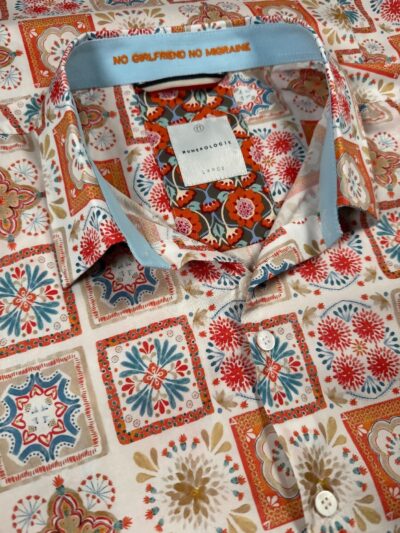 Chemise SAFRI à motif graphique multicolore sur fond écru
