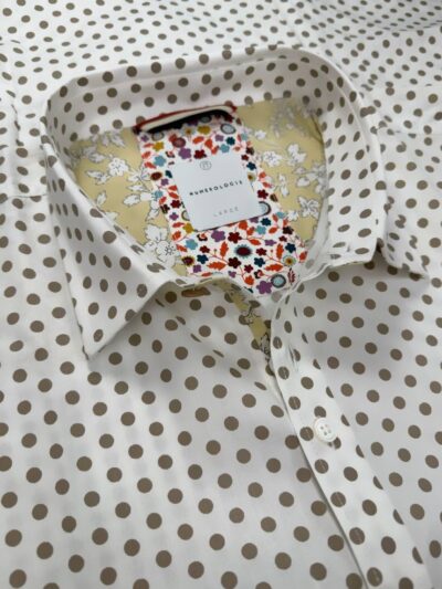 Chemise TINO à motif pois beige sur fond écru