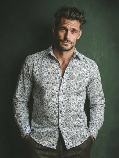 Chemise GINO à motif cachemire bleu et vert sur fond écru