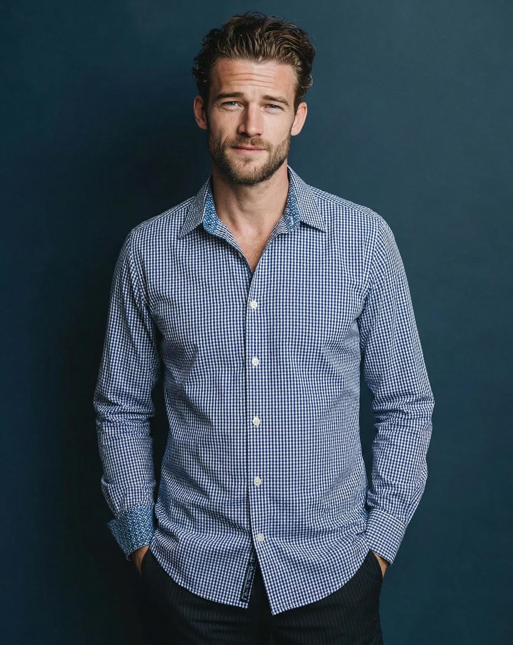 Chemise HONORE à motif carreaux bleu sur fond blanc 1 Chemise HONORE à motif carreaux bleu sur fond blanc