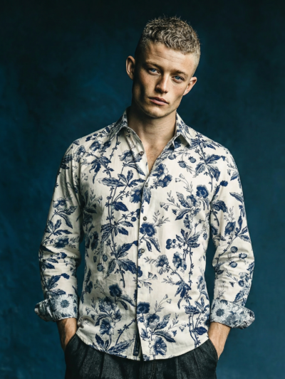 Chemise YVAN à motif floral bleu sur fond beige